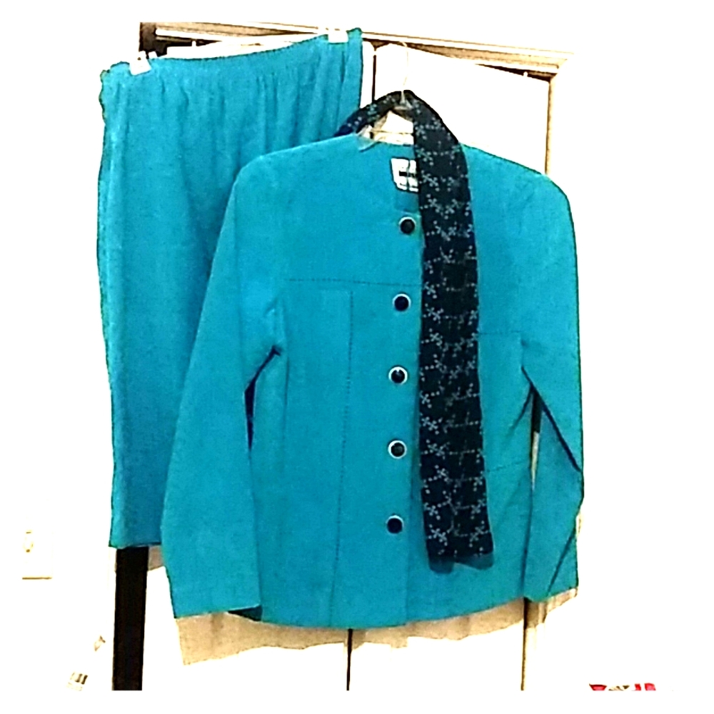 Leslie fay blue 2 piece suit